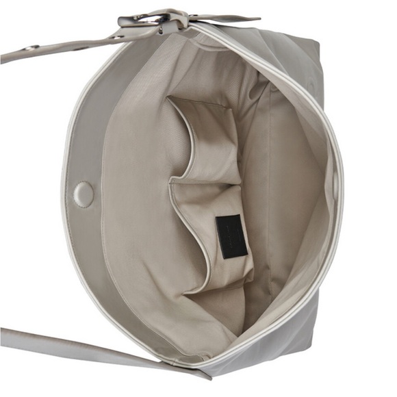 CHRISTINE PROJECT >Korean brand 
Sparkling Shopper Bag - Picture 12 of 16